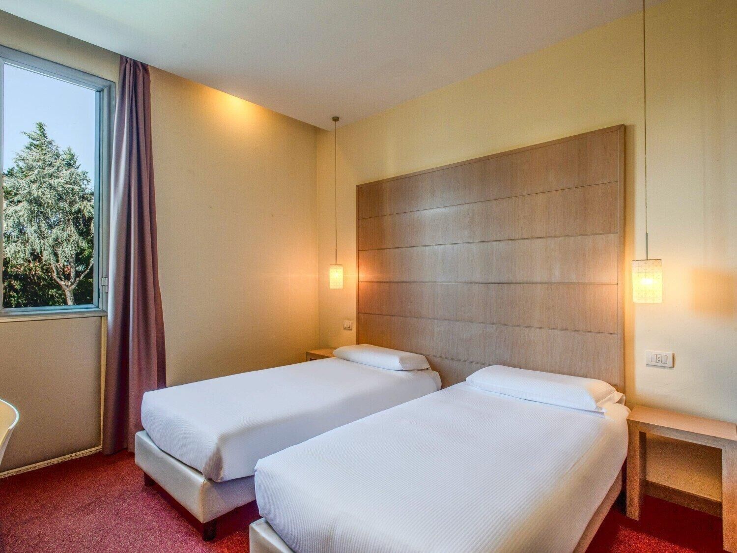 Standard Twin Room, 2 Twin Beds | Egyptian cotton sheets, premium bedding, down comforters