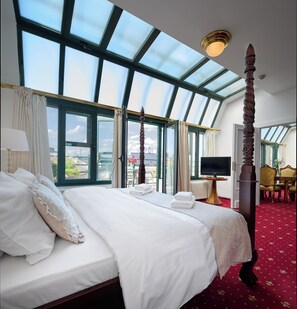 Suite Confort, 1 chambre | Coffres-forts dans les chambres, rideaux occultants