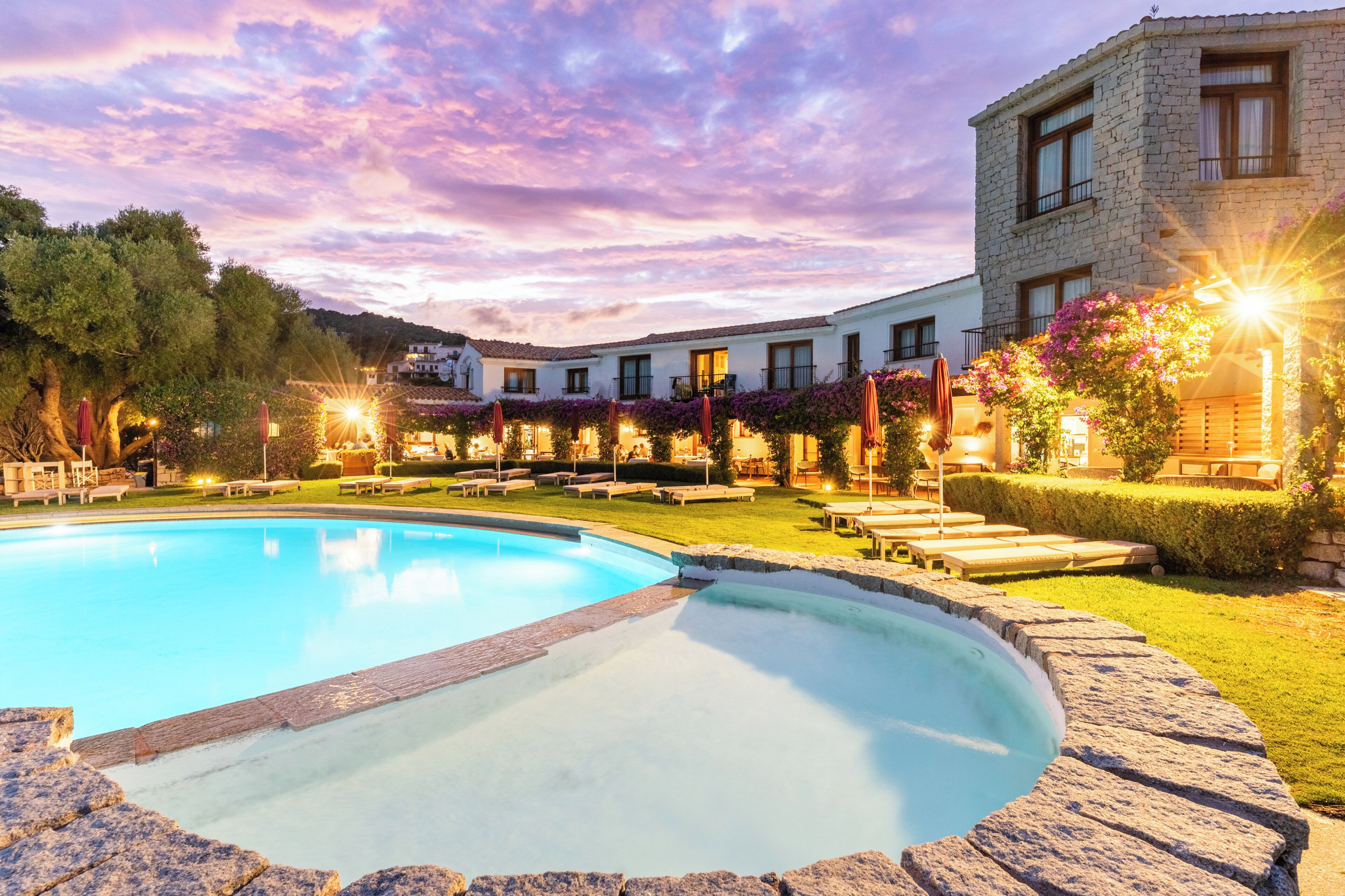 Outdoor pool, pool umbrellas