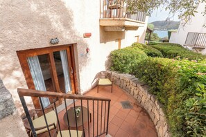 Classic Double Room | Terrace/patio - Hotel Palumbalza Porto Rotondo (Olbia)