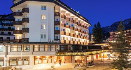 Hotel Alaska Cortina