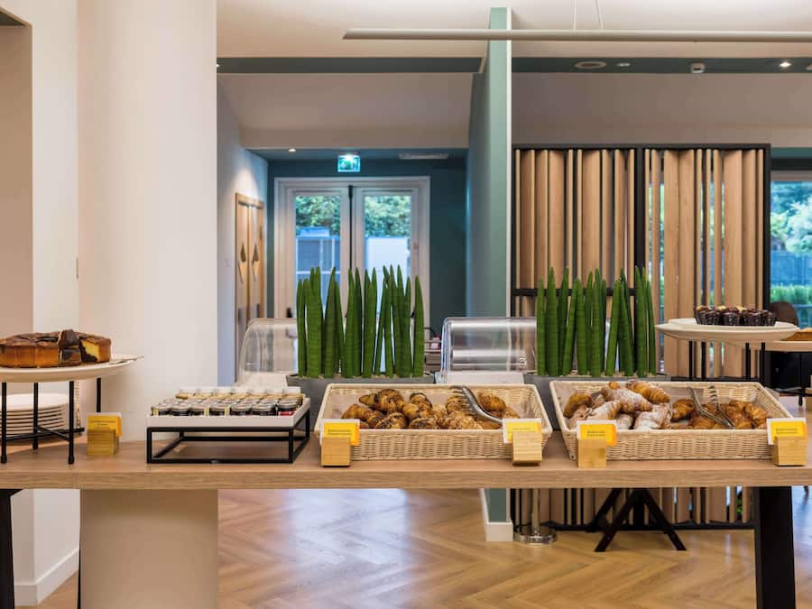 Desayuno buffet todos los días (con cargo)