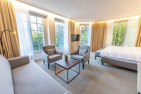 Junior Double Room | Living area