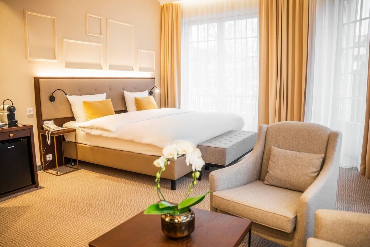 Junior Double Room