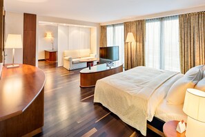 Suite, 1 Bedroom | Minibar, in-room safe, desk, laptop workspace - Doubletree by Hilton Ljubljana (Ljubljana)