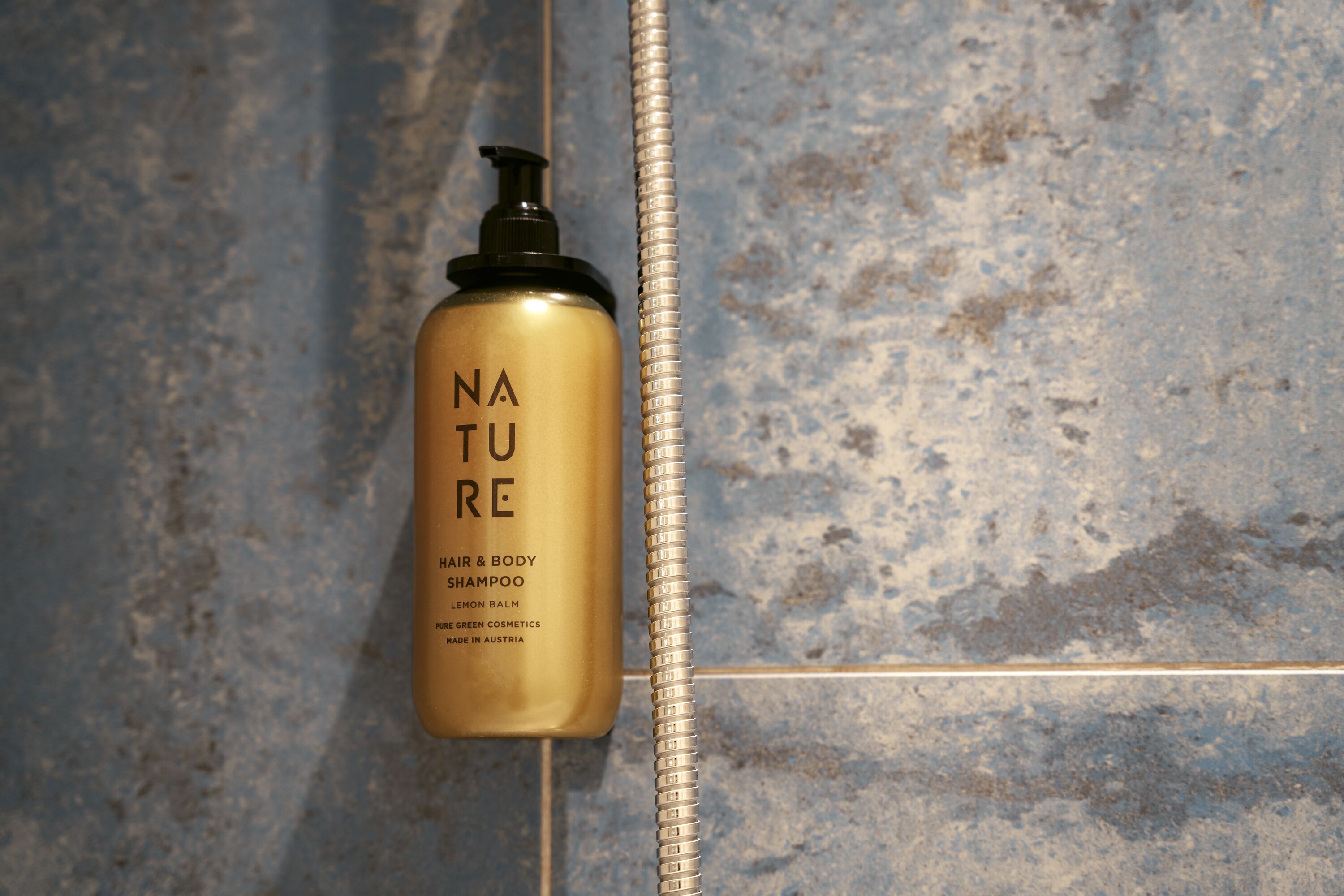 deep-soaking bathtub, hair dryer, slippers, towels