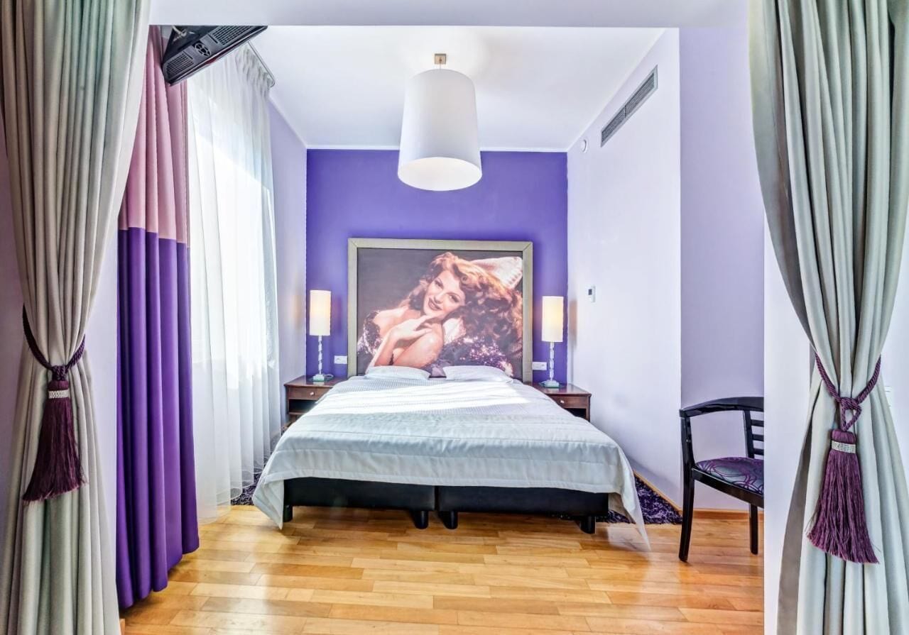 Deluxe-Apartment | Allergikerbettwaren, Zimmersafe, Schreibtisch