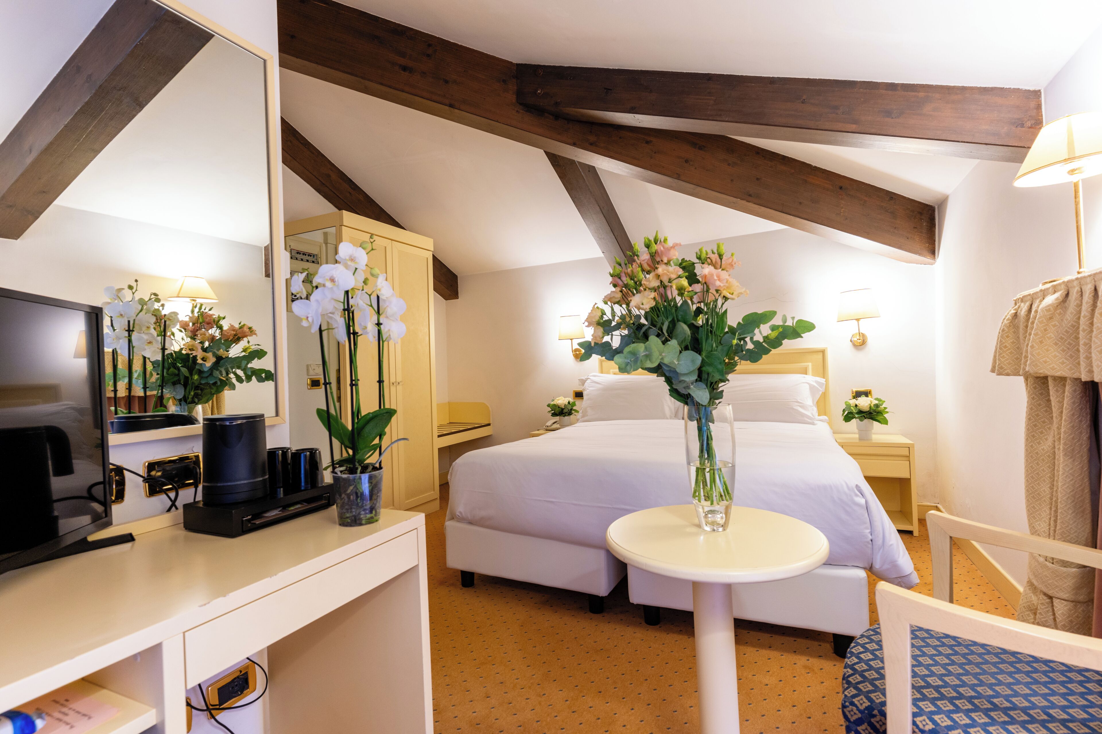 Classic Double or Twin Room | Courtyard view