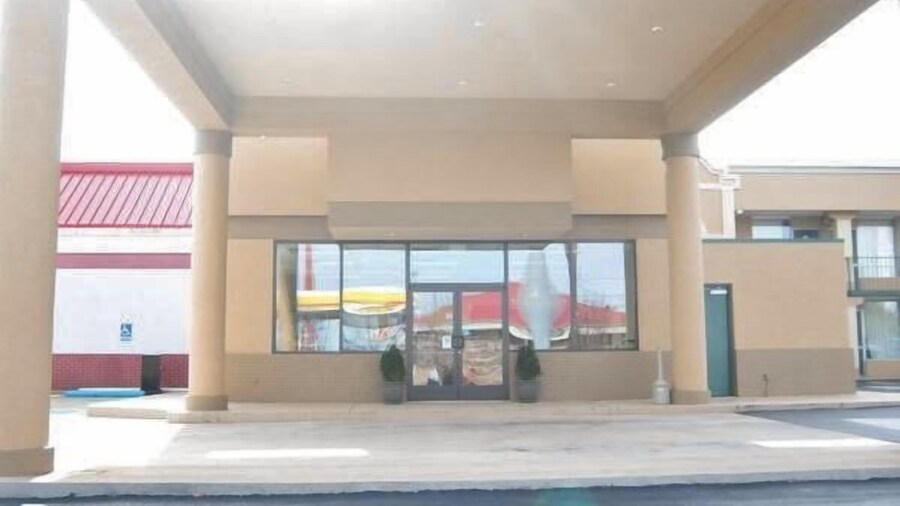 Motel 6 Clarksville, TN