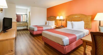 Motel 6 Clarksville, TN