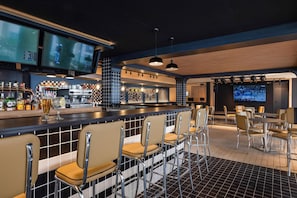 2 Bars/Lounges, Poolbar, Strandbar