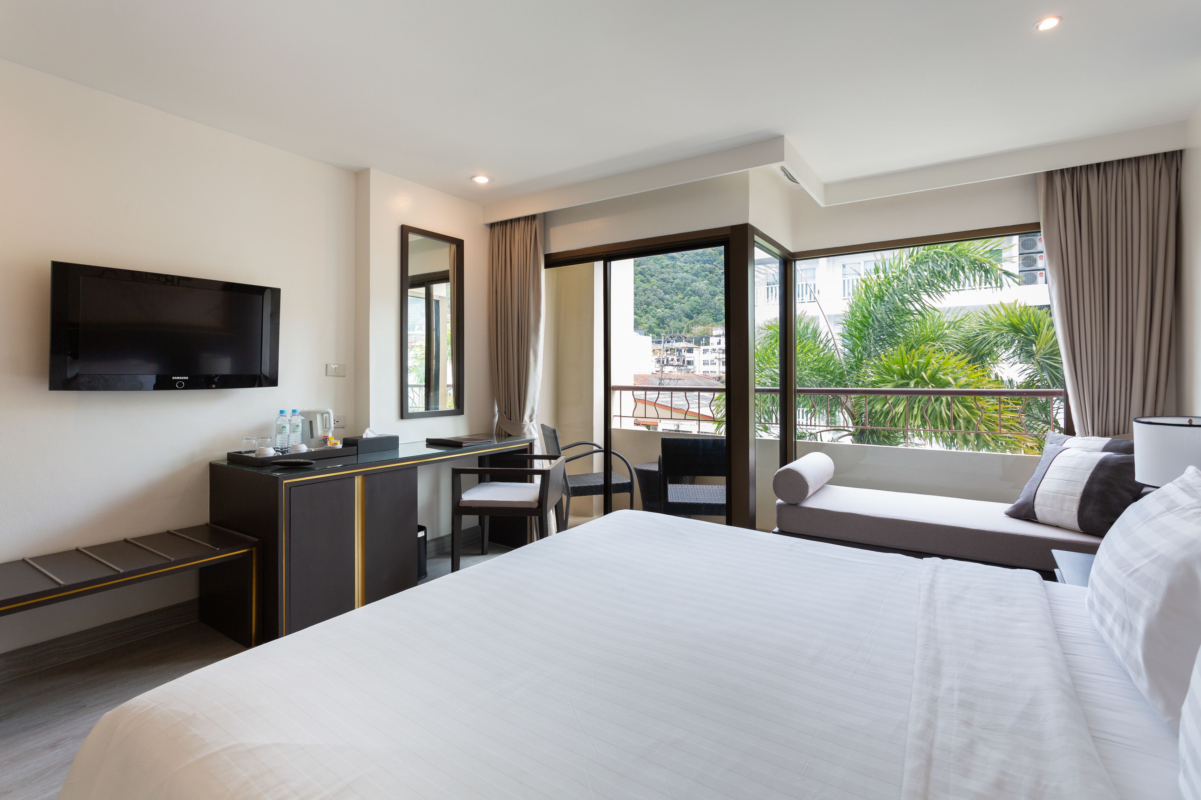 superior room | 1 bedroom, minibar, in-room safe, desk