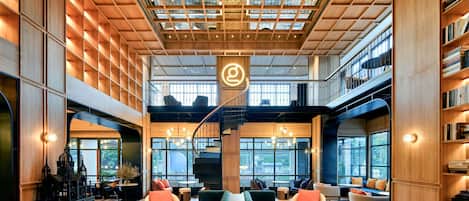 Sala de estar en el lobby