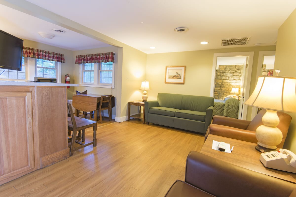 Cottage, 3 Bedrooms | Living area