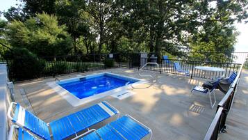 季節性室外泳池