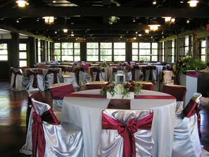 Banquet hall - Kenlake State Resort Park (Hardin)