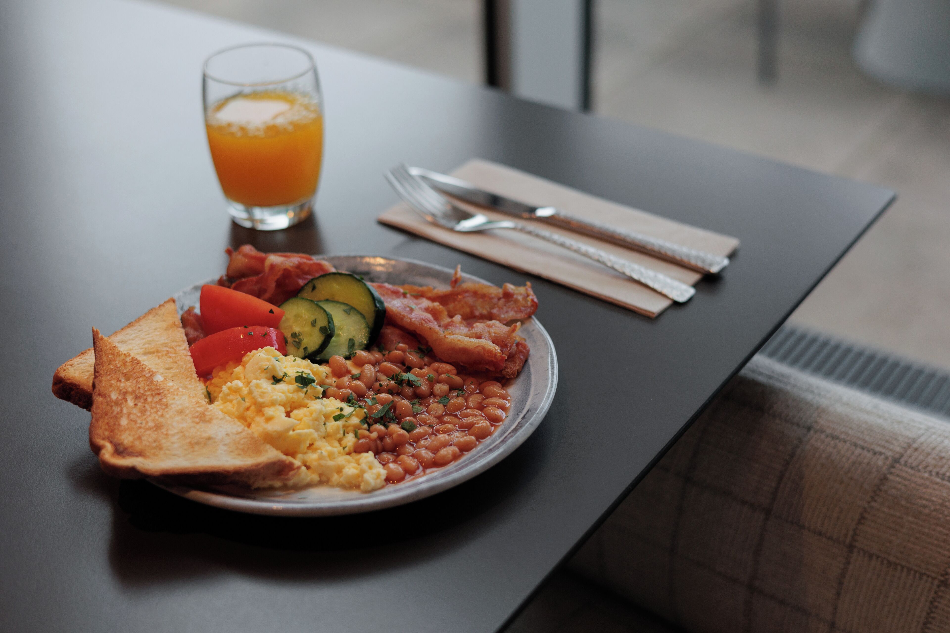 daily buffet breakfast (eur 15 per person)