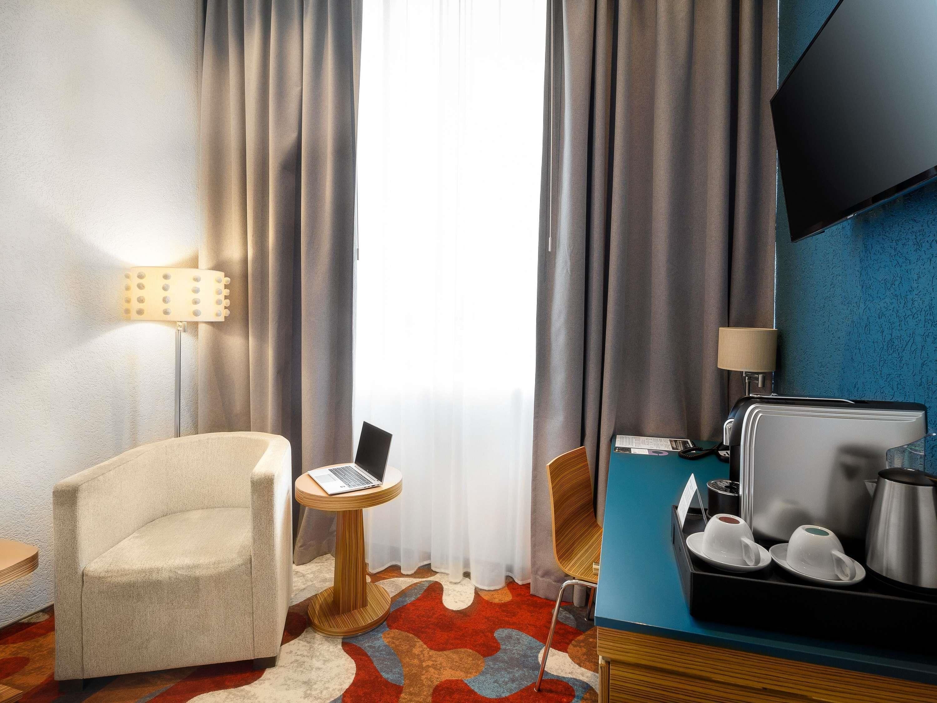 Privilege, Habitación, 1 cama doble | Minibar, escritorio, cortinas opacas y sistema de insonorización