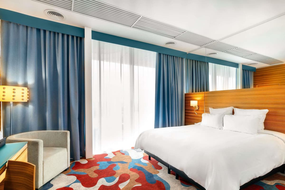 Minibar, desk, blackout curtains, soundproofing