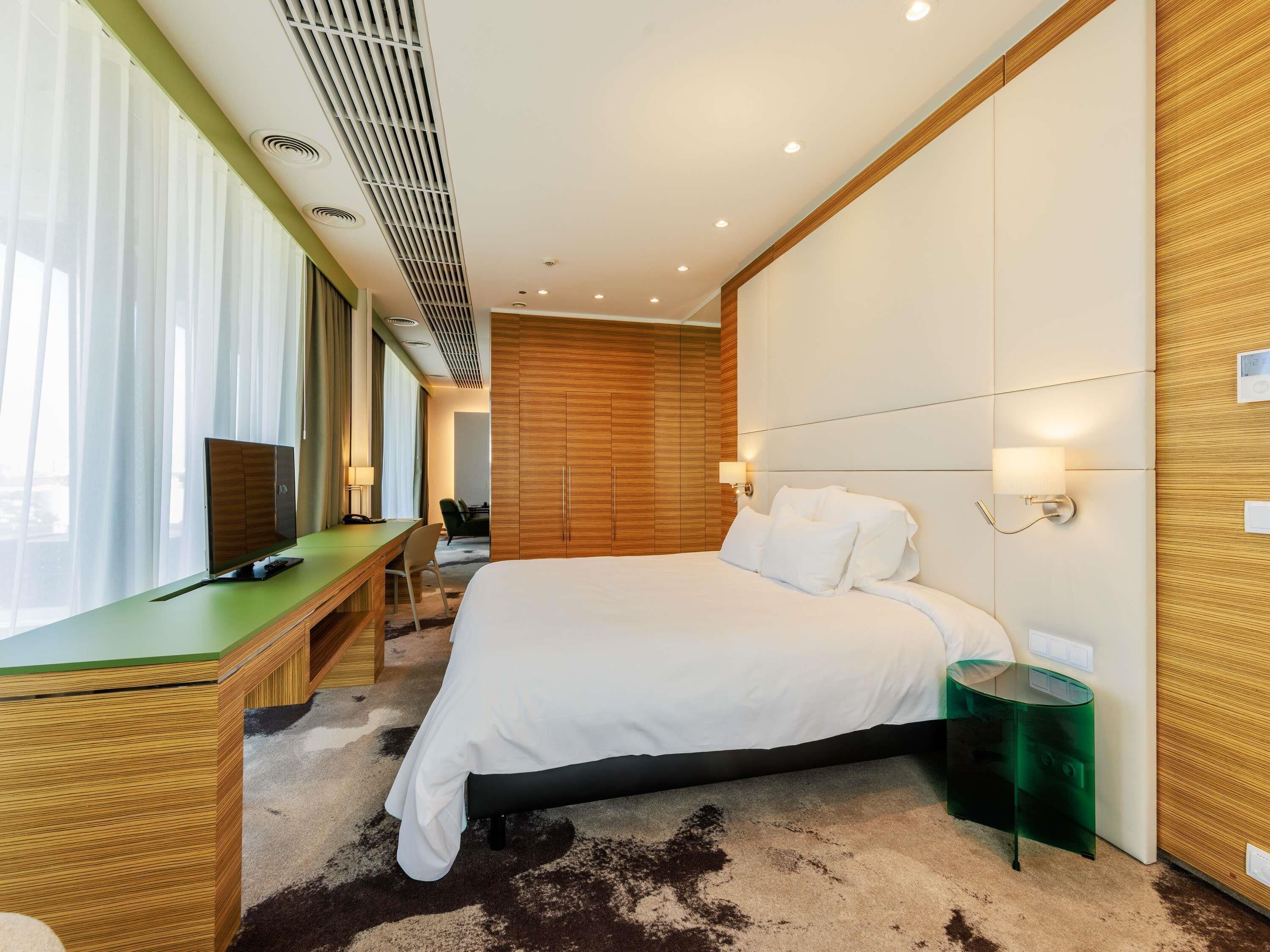 Suite, 1 Double Bed with Sofa bed