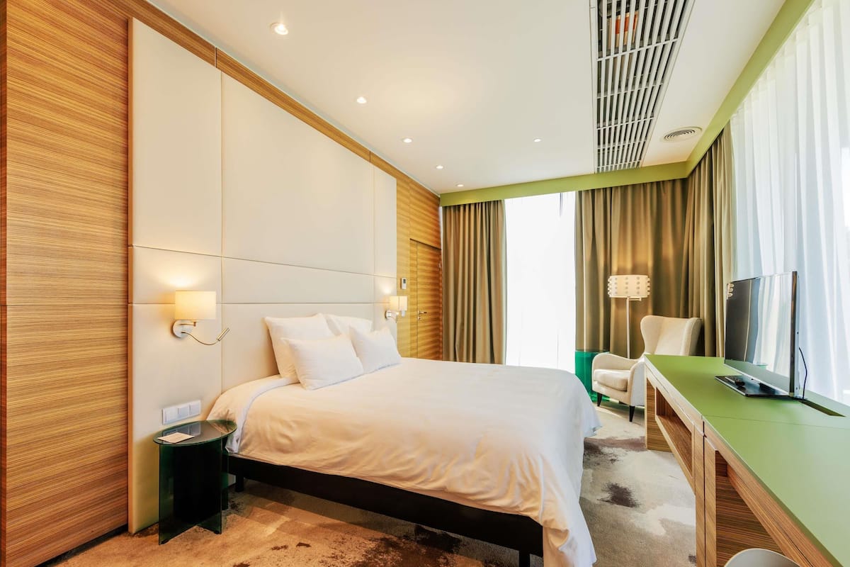 Suite, 1 Double Bed with Sofa bed