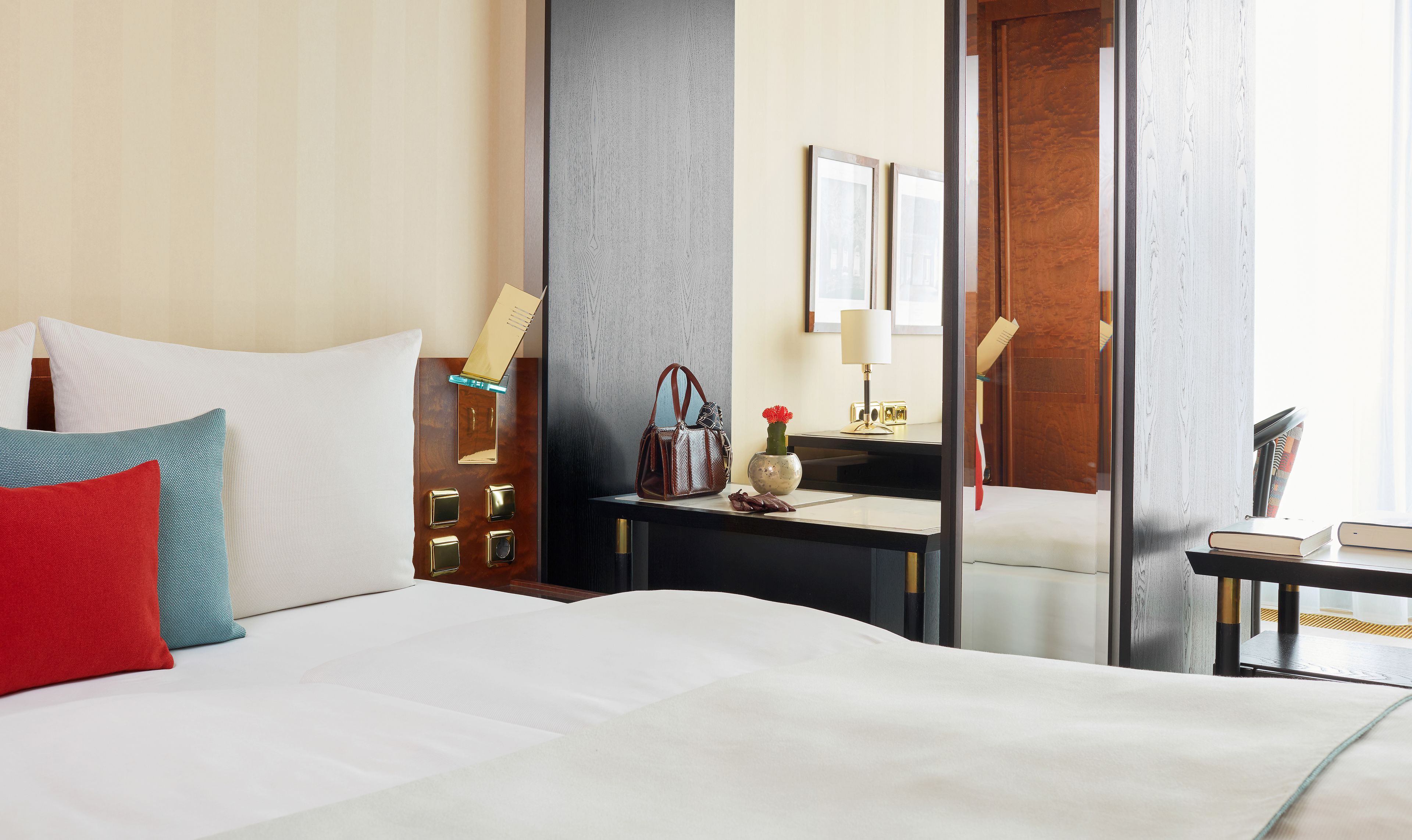 premium bedding, down duvets, free minibar, in-room safe