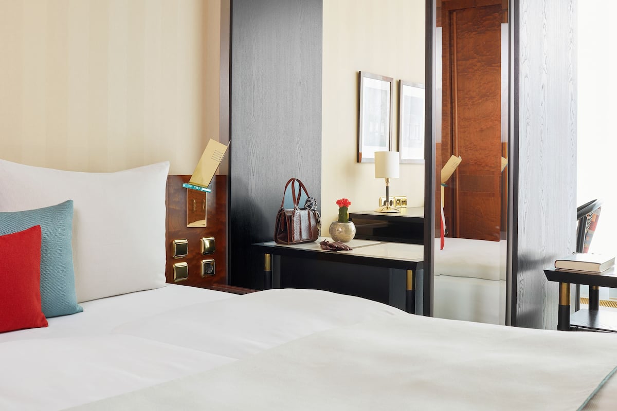premium bedding, down duvets, free minibar, in-room safe