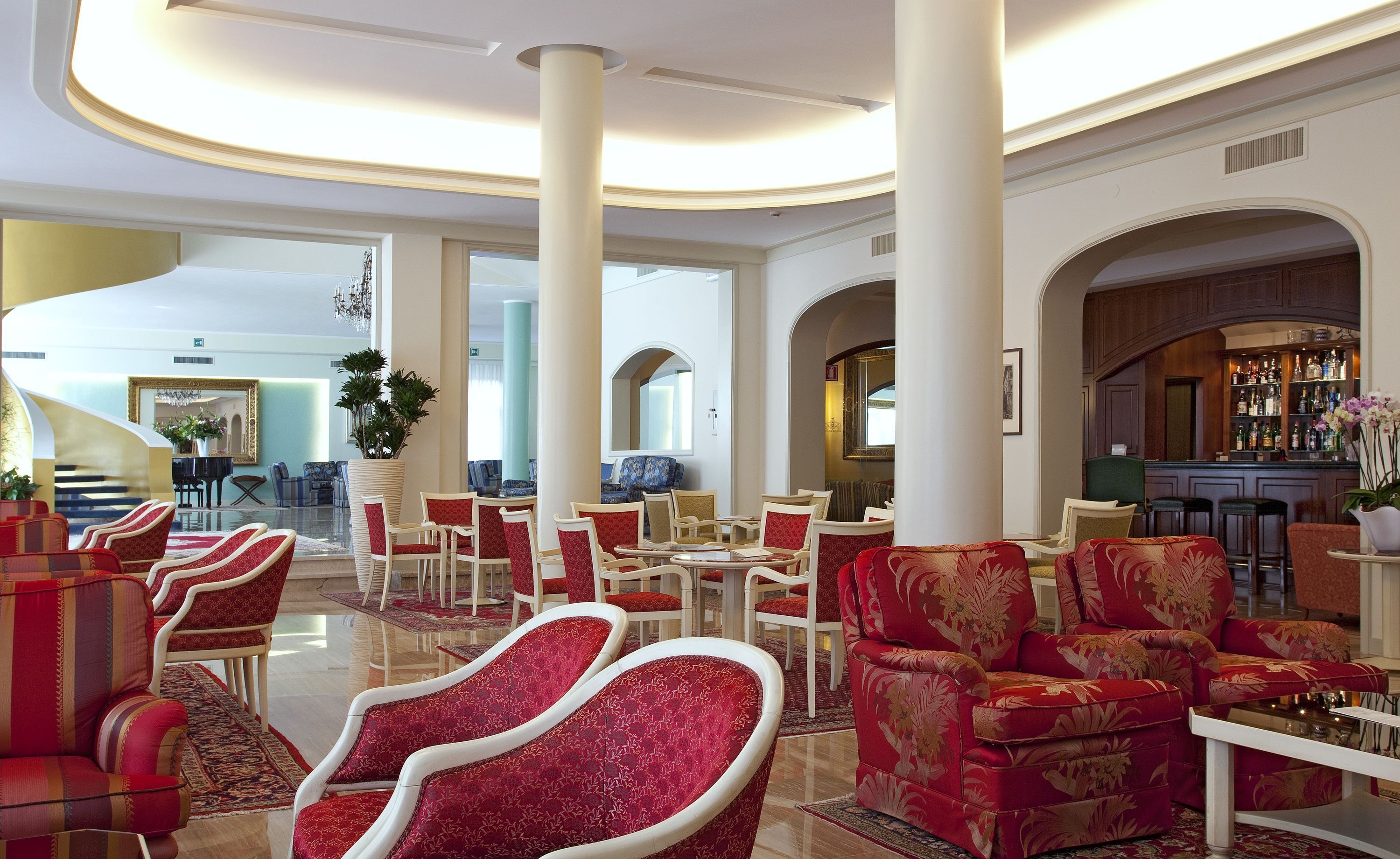 Free daily self-serve breakfast