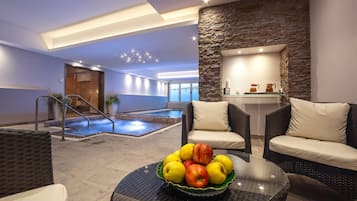 Een Turks bad/hammam, lichaamsbehandelingen, hotstone-massages