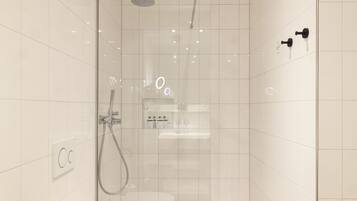 Superior Apartment | Bathroom