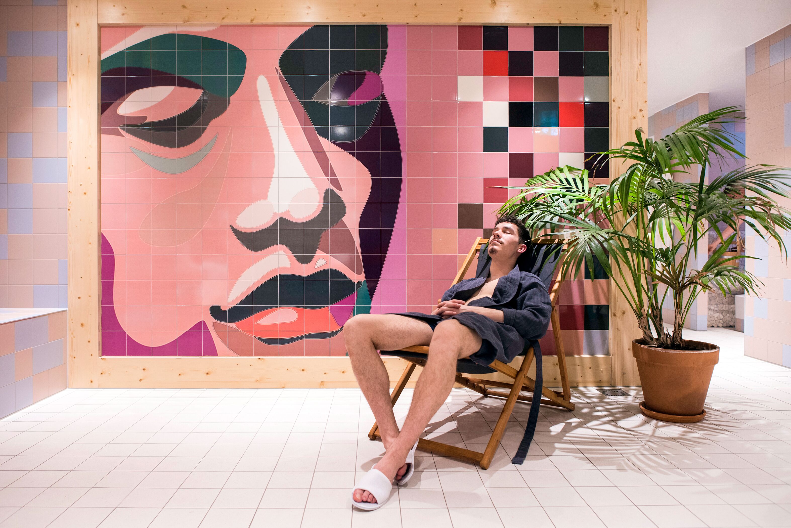 sauna, 1 treatment room, massages