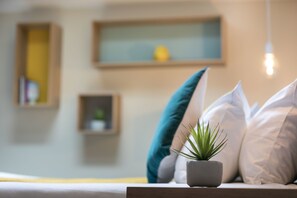 Family Room, 1 Double Bed with Sofa bed | In-room safe, desk, free WiFi, bed sheets - Hotel Nap By HappyCulture (Nice)