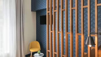Family Room, 1 Double Bed with Sofa bed | In-room safe, desk, free WiFi, bed sheets