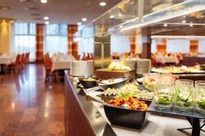 Free daily buffet breakfast - Hunguest Hotel Freya (Zalakaros)
