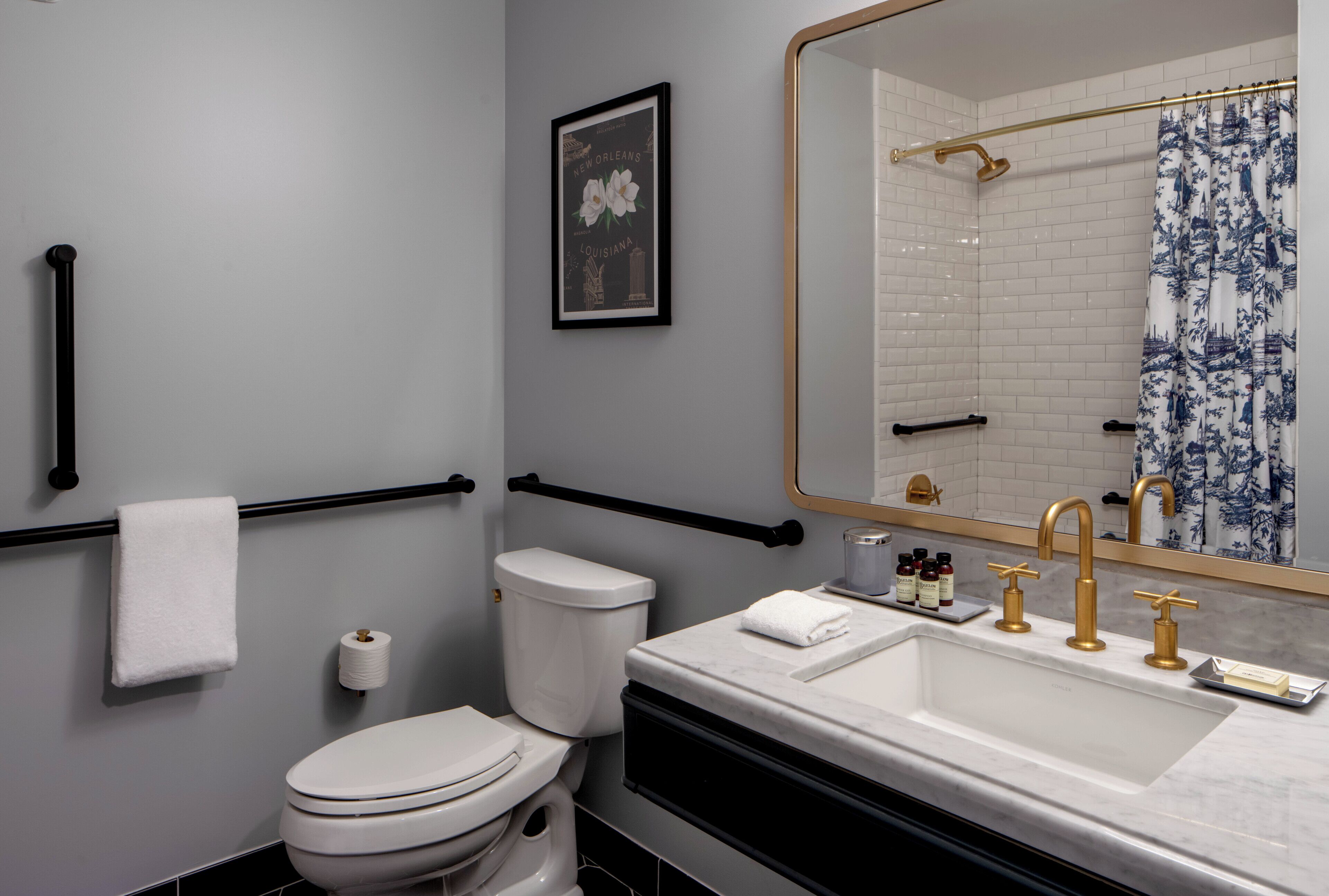 Egyptian cotton sheets, premium bedding, in-room safe, desk