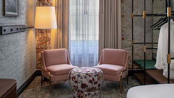 Lakens van Egyptisch katoen, luxe beddengoed, een kluis op de kamer