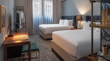 Egyptian cotton sheets, premium bedding, in-room safe, desk