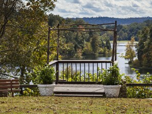 Outdoor wedding area - Pennyrile Forest State Resort Park (Dawson Springs)