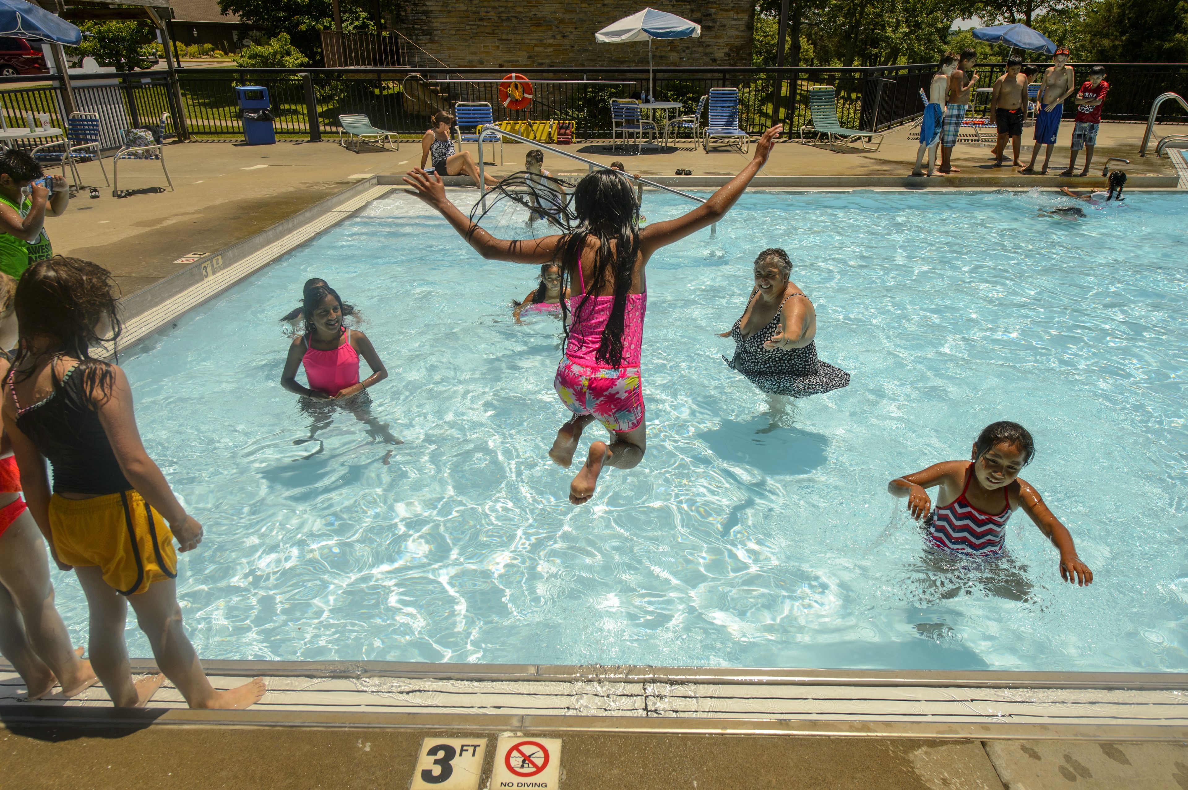 outdoor pool, pool loungers