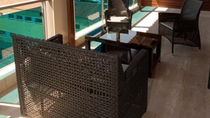 Suite, gedeeltelijk uitzicht op zee | Balkon
