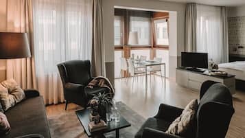 Loft | Hochwertige Bettwaren, kostenlose Minibar, Zimmersafe, Schreibtisch
