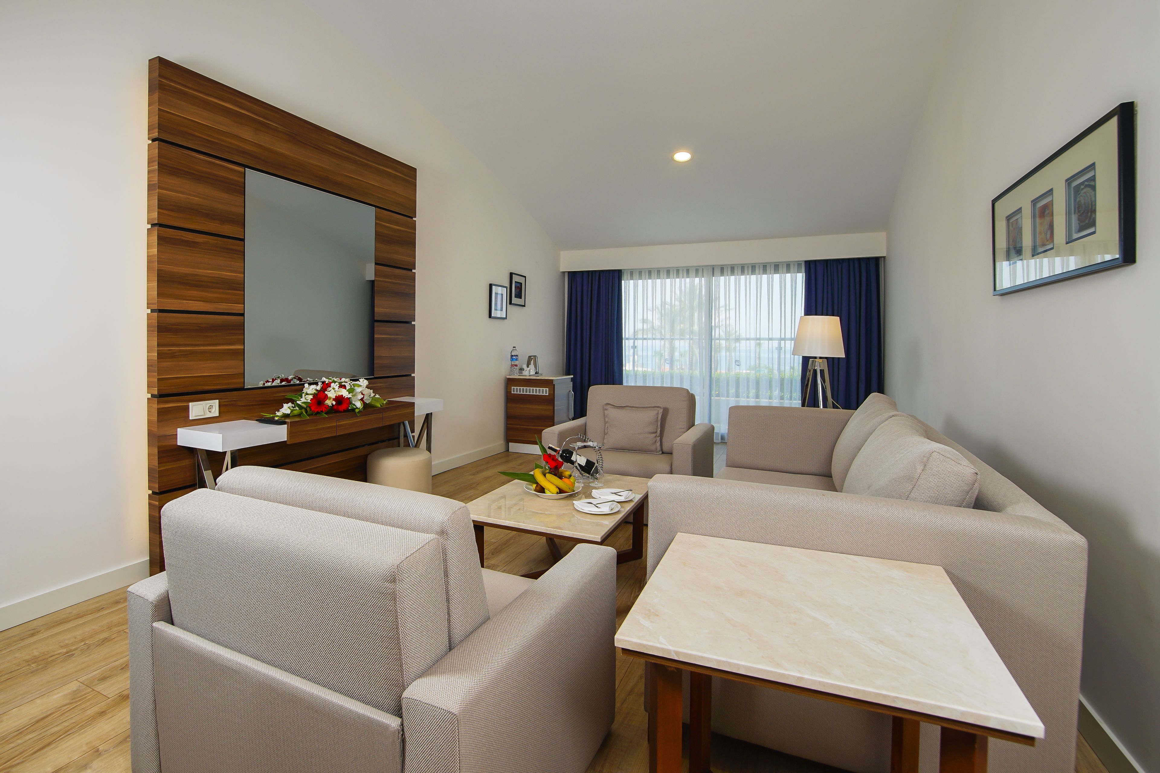 Suite Grand | Minibar, caixa forta a l'habitació i cortines opaques 