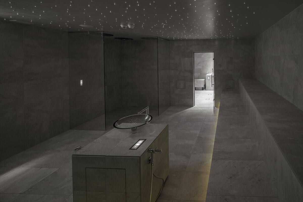 couples treatment room(s), sauna, hot tub, steam room