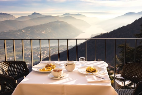 Exterior. Kurhaus Cademario Hotel & SPA