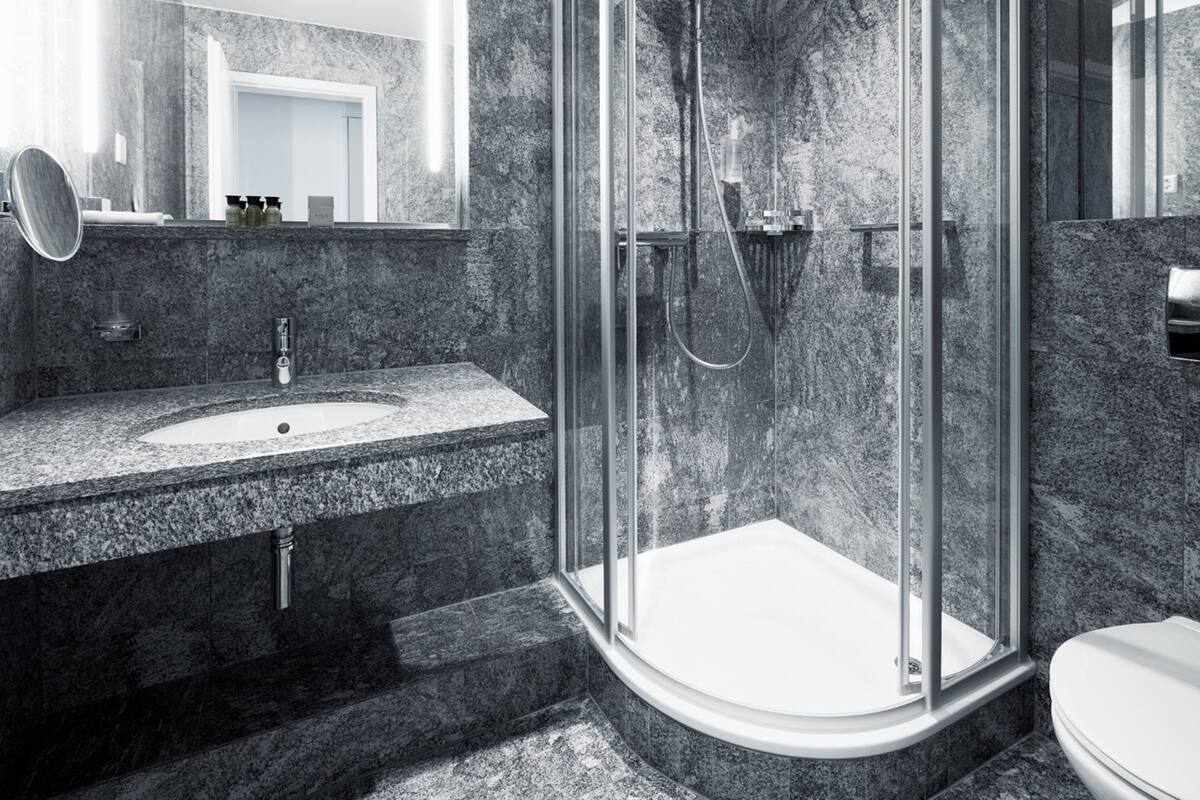 premium bedding, pillow-top beds, minibar, in-room safe