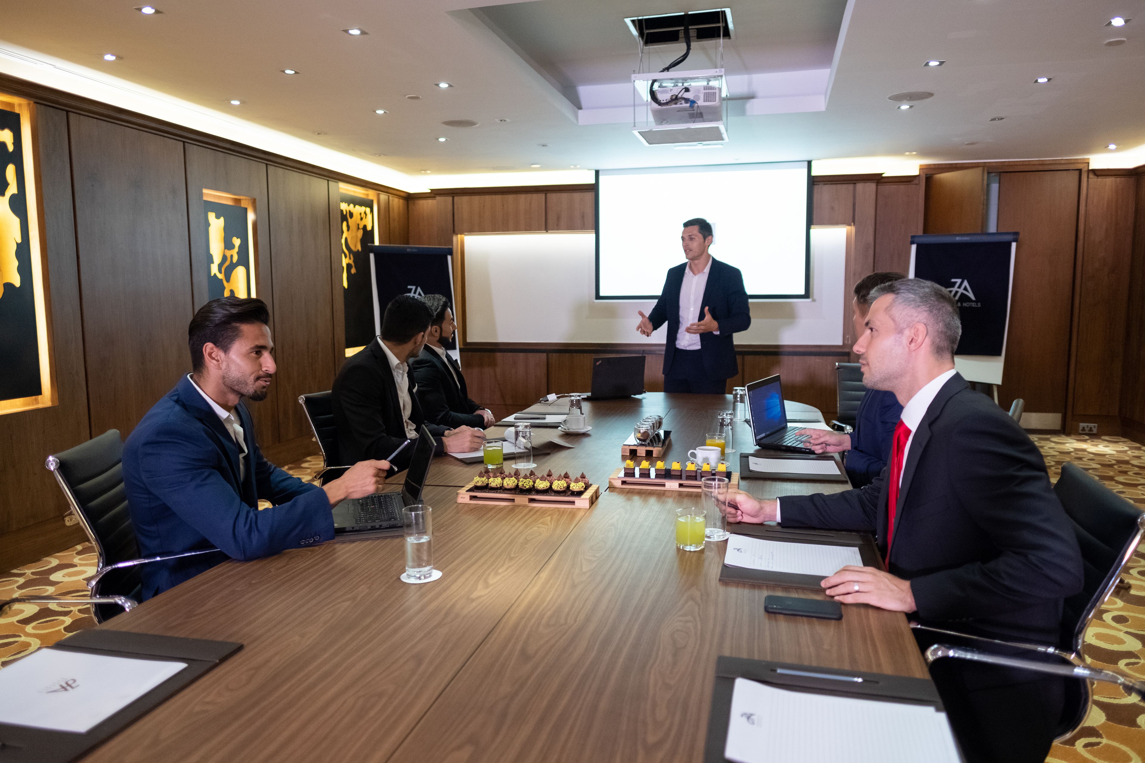 Foto - JA Palm Tree Court, Dubai