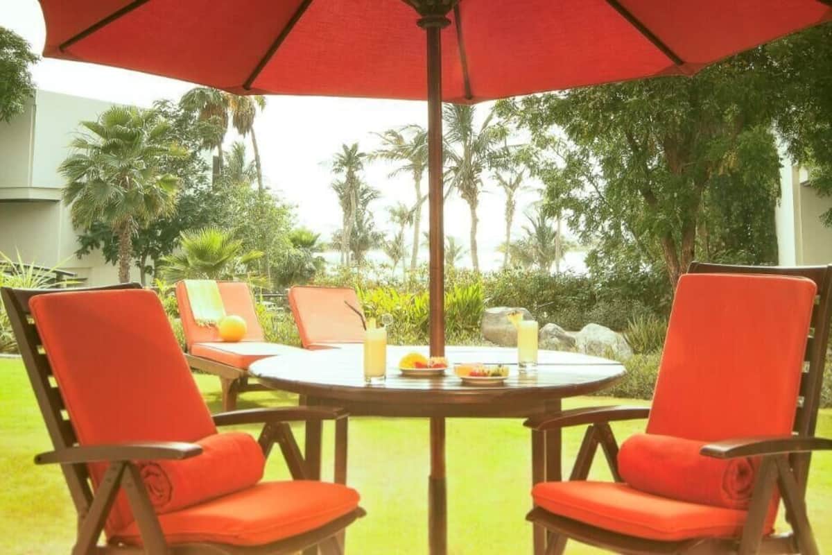 Restaurante al aire libre | 7 restaurantes, se sirven desayunos, cenas y cocina internacional