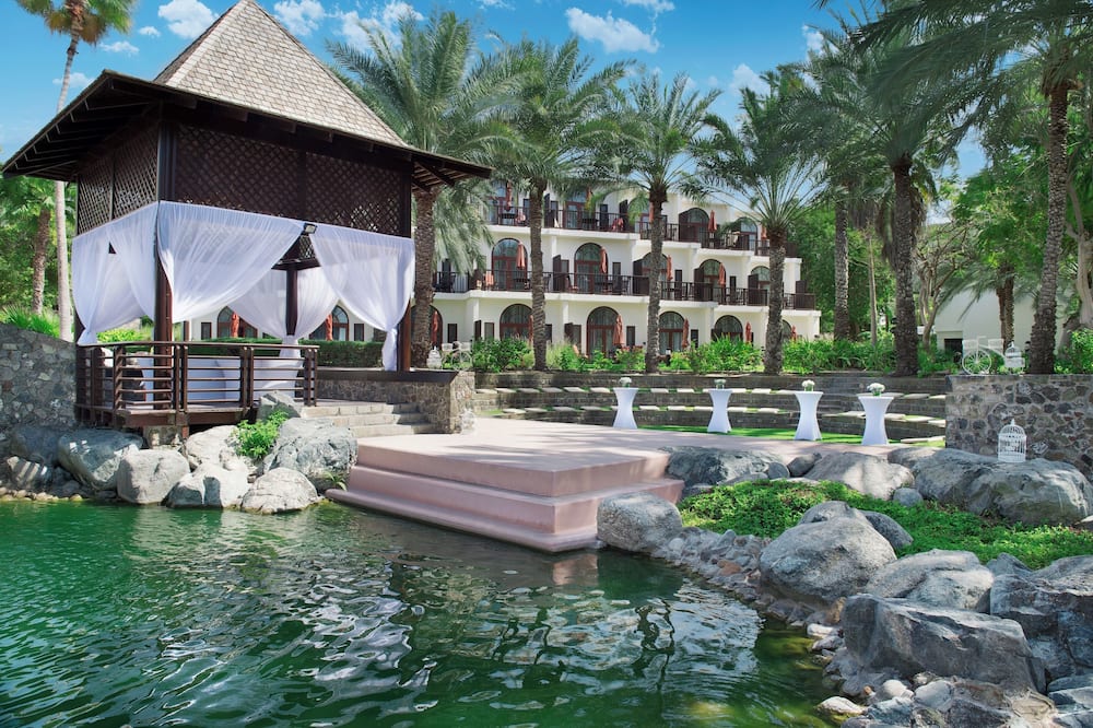 JA Palm Tree Court, Dubai