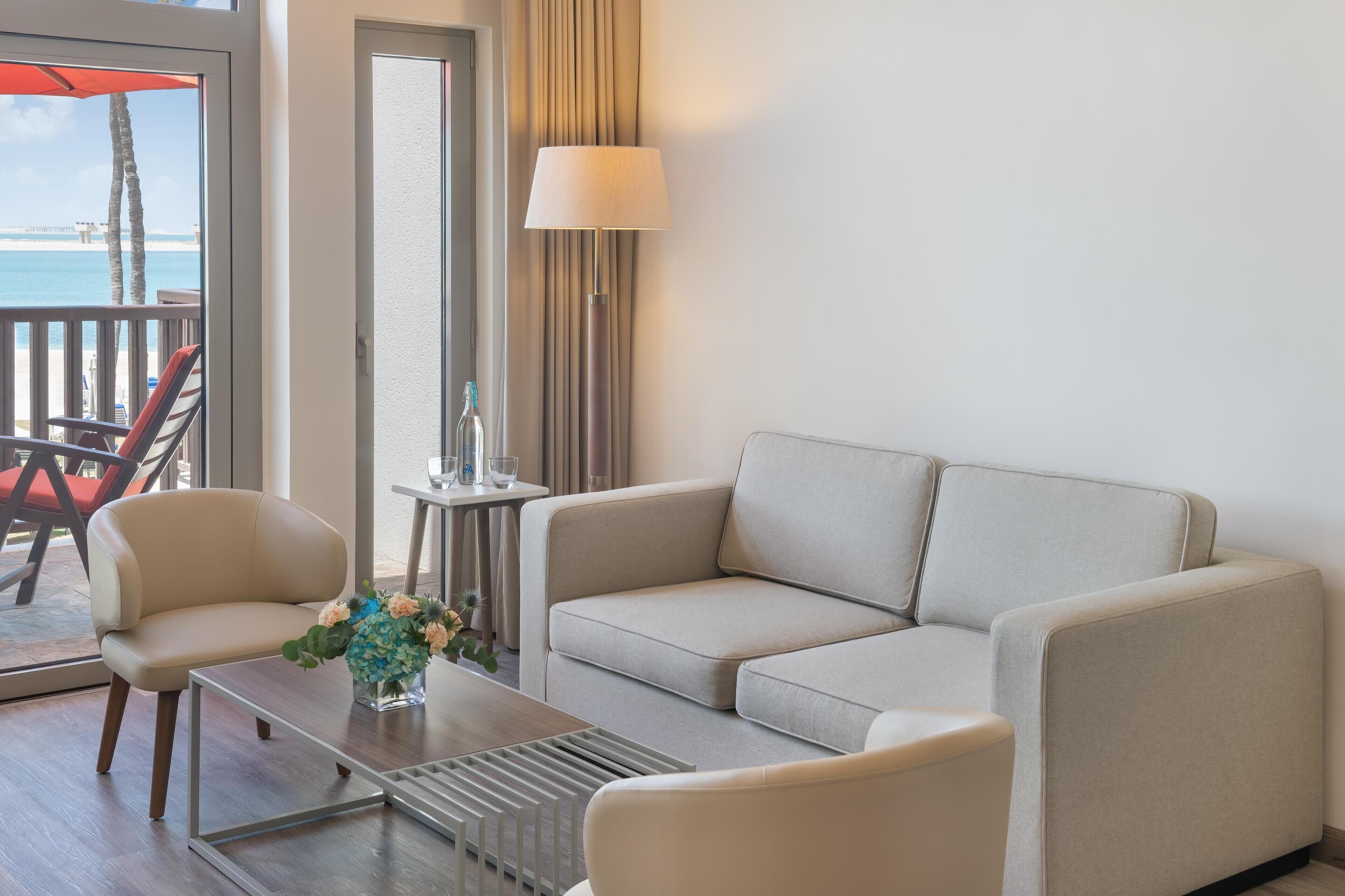 Sea View One Bedroom Suite, Lounge Access, Dedicated Pool, Beach & Mall Shuttle | Premium bedding, down comforters, memory foam beds, minibar