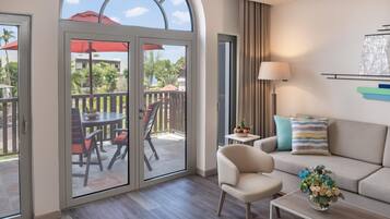Garden View Junior Suite with Dedicated Pool & Private Beach Access | 客房景觀
